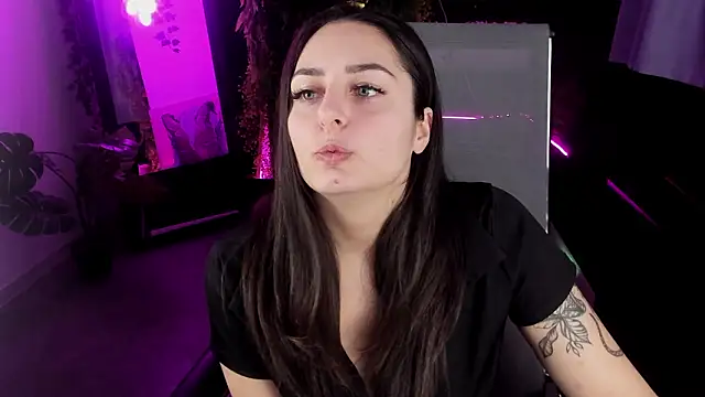 ValeriiMills online show from February 11, 3:01 pm