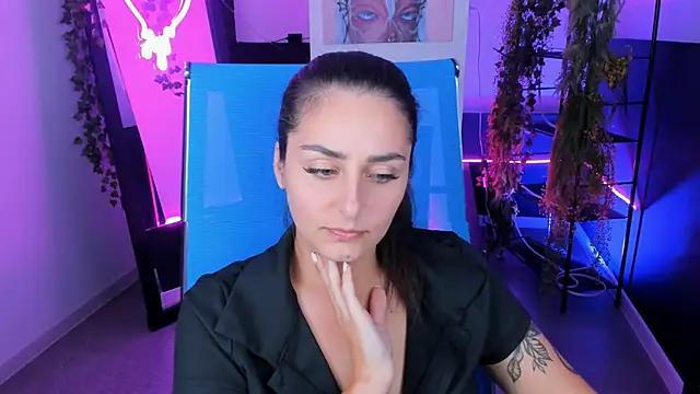 ValeriiMills online show from September 10, 3:00 pm