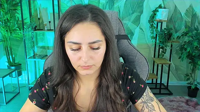 Snapshot of ValeriiMills chatting on November 27, 3:01 pm ValeriiMills online show from November 27, 3:01 pm