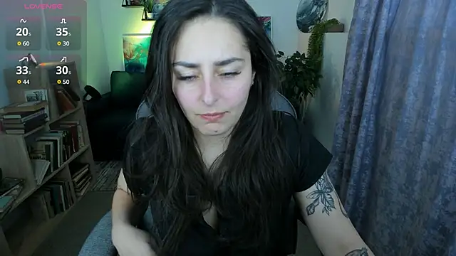 ValeriiMills online show from April 27, 3:10 pm