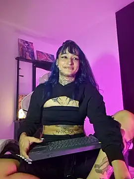 Snapshot of SharaRoss1 chatting on October 26, 1:50 am SharaRoss1 online show from October 26, 1:50 am