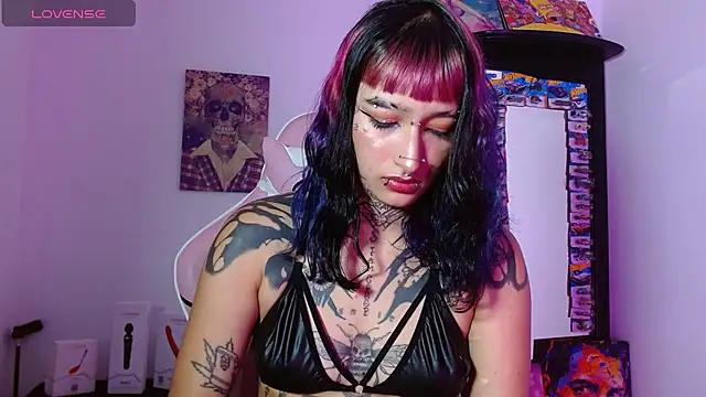 SharaRoss1 online show from May 15, 3:48 am