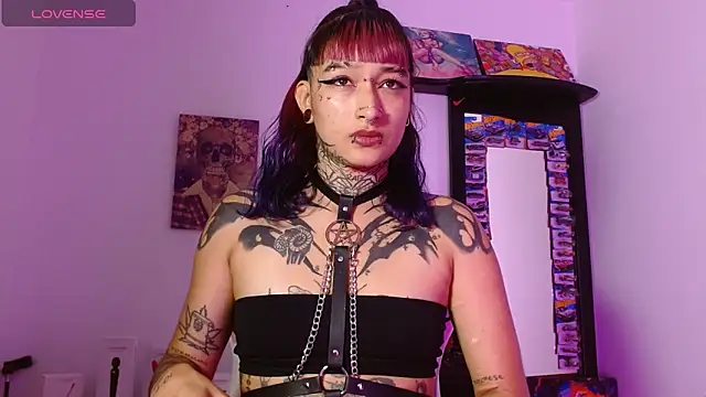 SharaRoss1 online show from May 16, 3:49 am