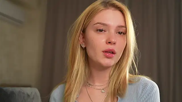 Cyberheart  online show from September 13, 5:02 pm