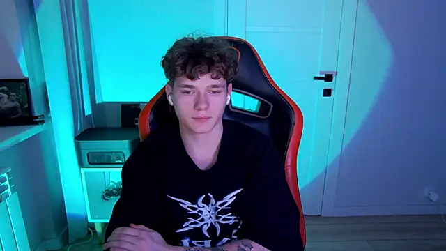 DanyDavis online show from January 16, 1:37 pm