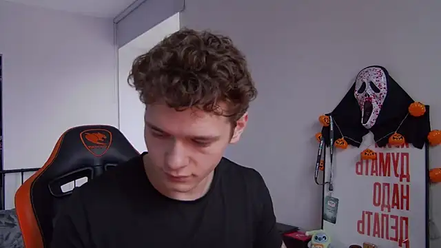 DanyDavis online show from November 6, 10:19 am