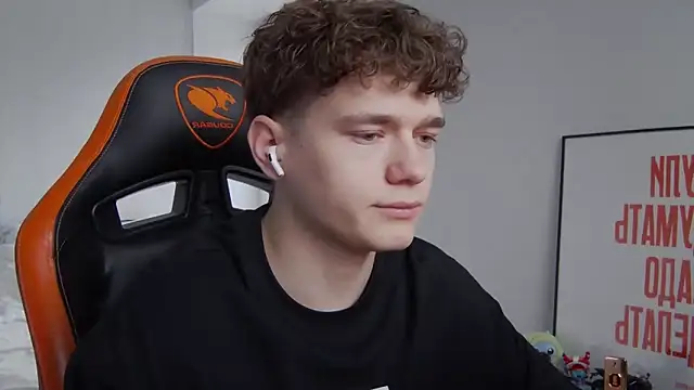 DanyDavis online show from November 21, 10:58 am