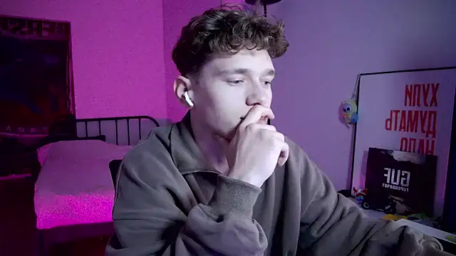 DanyDavis online show from September 19, 9:19 pm