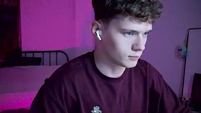 DanyDavis online show from September 17, 8:44 pm