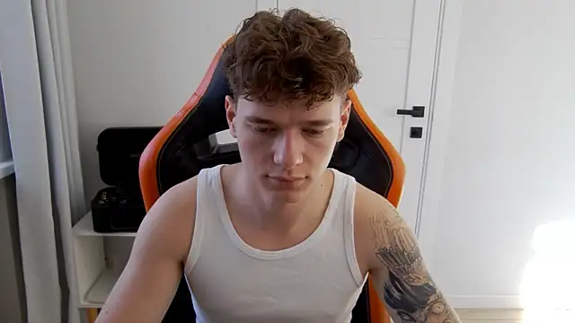 DanyDavis online show from March 19, 7:41 am