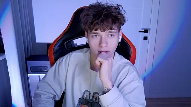 DanyDavis online show from January 12, 7:31 pm