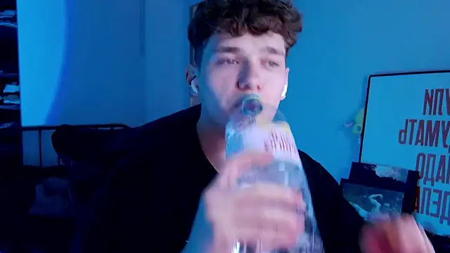 DanyDavis online show from September 29, 10:15 pm