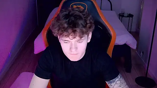 DanyDavis online show from September 10, 5:45 pm