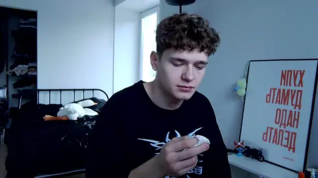 DanyDavis online show from October 4, 7:21 am