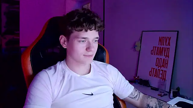 DanyDavis online show from October 4, 7:26 pm