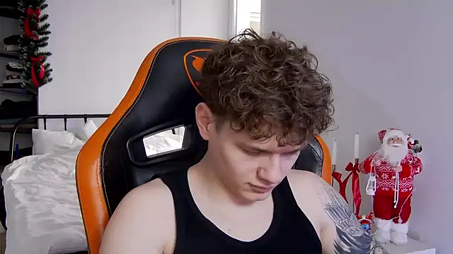 DanyDavis online show from December 4, 10:47 am