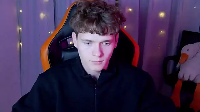 DanyDavis online show from April 10, 9:00 pm