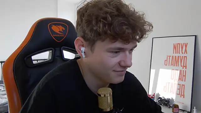 DanyDavis online show from October 23, 7:07 am