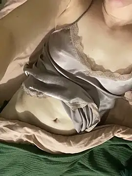 Snapshot of MariannaSida chatting on February 3, 8:25 pm MariannaSida online show from February 3, 8:25 pm