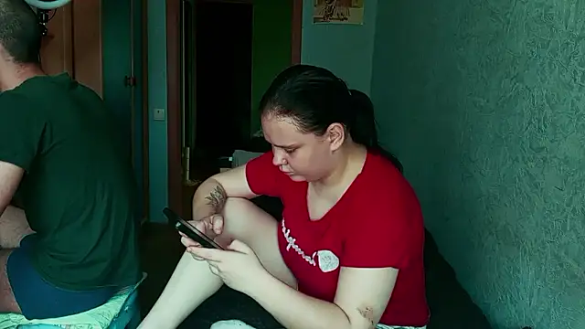 SweetPiggyx online show from July 24, 9:05 am