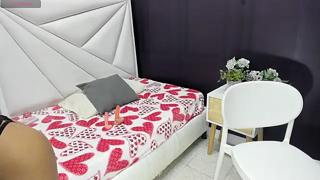 paula zambrano7 online show from September 9, 1:53 pm