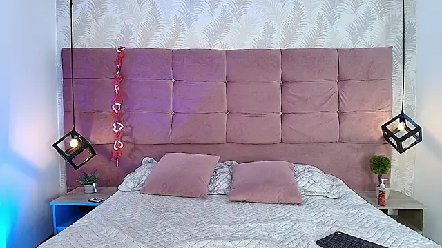 Jenna-Mitchell online show from November 10, 3:44 am