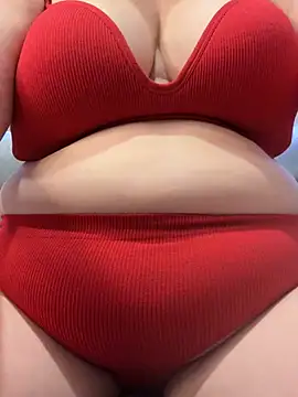 Snapshot of Raven_Magical_Milf chatting on July 10, 8:03 am Raven Magical Milf online show from July 10, 8:03 am