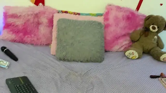 Snapshot of Rihanna_Flex chatting on December 4, 7:24 pm Rihanna Flex online show from December 4, 7:24 pm