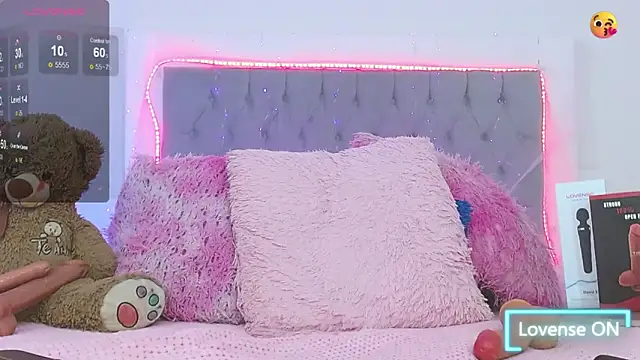 Snapshot of Rihanna_Flex chatting on September 11, 7:36 pm Rihanna Flex online show from September 11, 7:36 pm