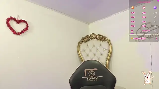 Snapshot of saaya_tay chatting on November 27, 3:07 am saaya tay online show from November 27, 3:07 am