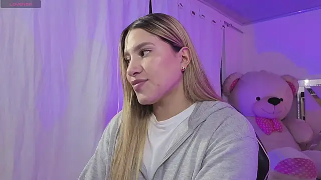 saaya tay online show from April 6, 3:13 am