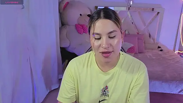 saaya tay online show from March 27, 3:48 am