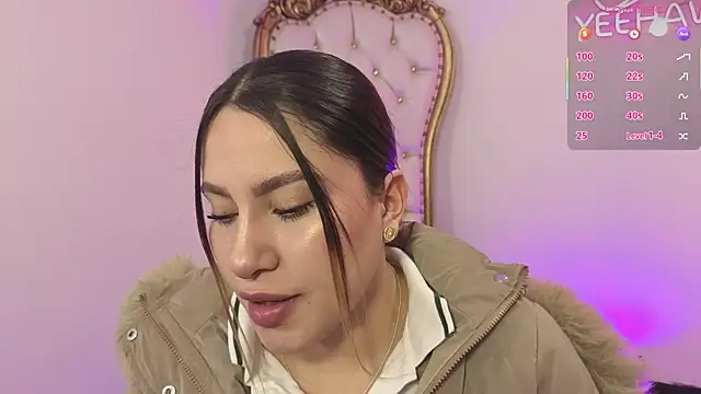 Snapshot of saaya_tay chatting on November 14, 3:21 am saaya tay online show from November 14, 3:21 am