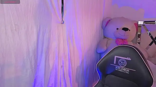 saaya tay online show from April 8, 3:19 am