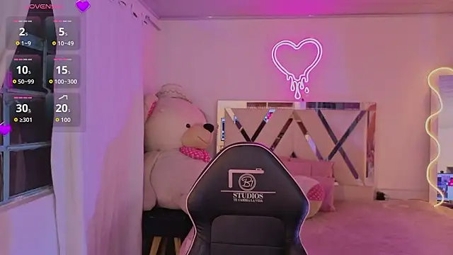 saaya tay online show from February 8, 3:04 am