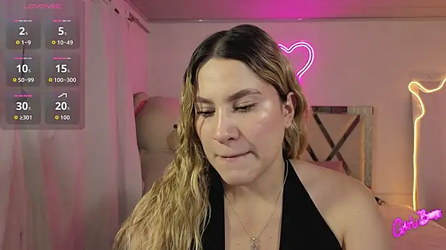 saaya tay online show from April 11, 3:14 am