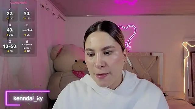 saaya tay online show from April 17, 3:20 am