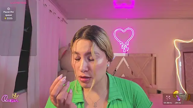 saaya tay online show from March 5, 3:14 am