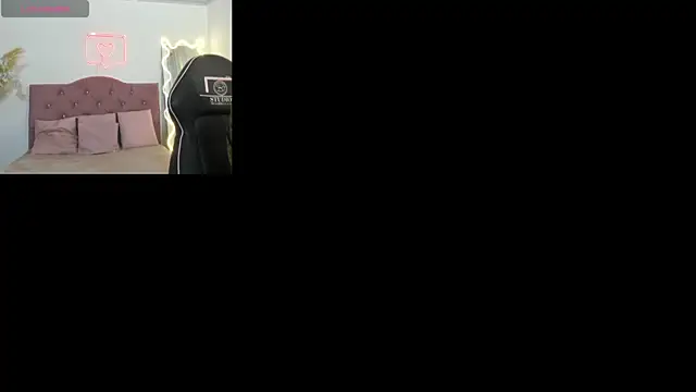 Snapshot of kissy_tay chatting on September 23, 11:50 am kissy tay online show from September 23, 11:50 am