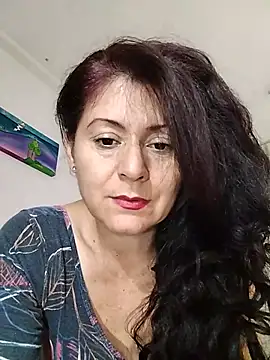 lunadicty online show from July 4, 5:39 pm