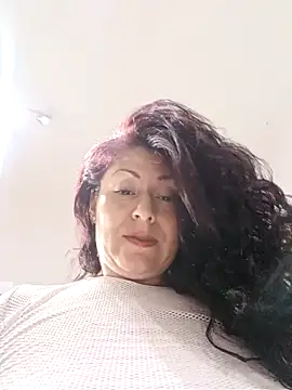 lunadicty online show from April 24, 10:12 pm