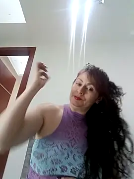 lunadicty online show from December 21, 4:52 pm