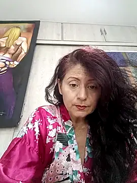 lunadicty online show from March 25, 11:36 pm