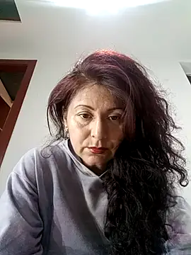 lunadicty online show from November 6, 11:31 pm