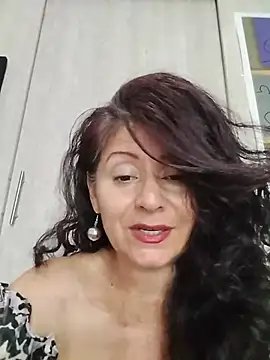 lunadicty online show from May 17, 6:52 pm