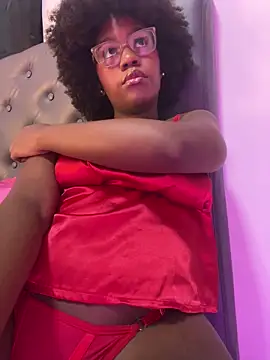 Snapshot of RachelStonne chatting on January 15, 5:44 am RachelStonne online show from January 15, 5:44 am