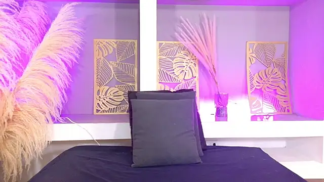 RachelStonne online show from October 30, 1:09 pm