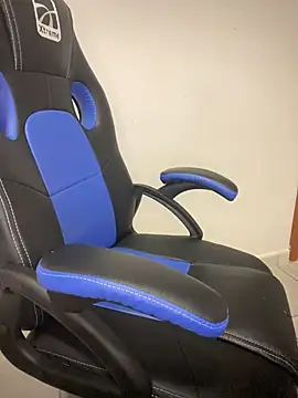 Monella123 online show from February 2, 5:45 pm