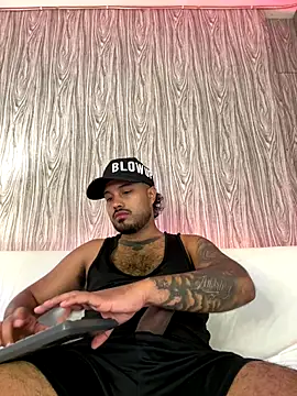 PapiStan online show from December 14, 5:46 am