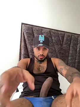 PapiStan online show from November 15, 2:54 pm